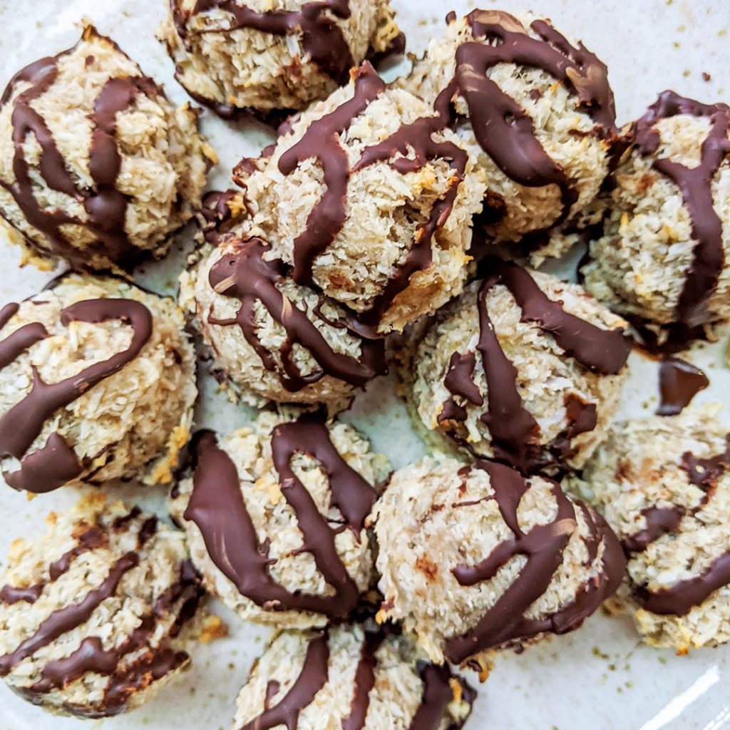 Vegan Coconut Banana Macaroons (Sugar-Free, Gluten-Free)